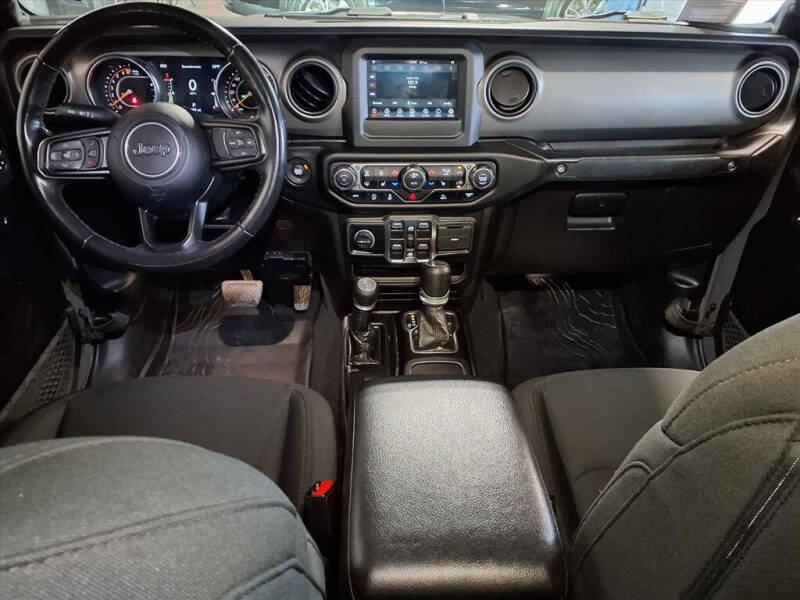 2022 Jeep Gladiator Willys