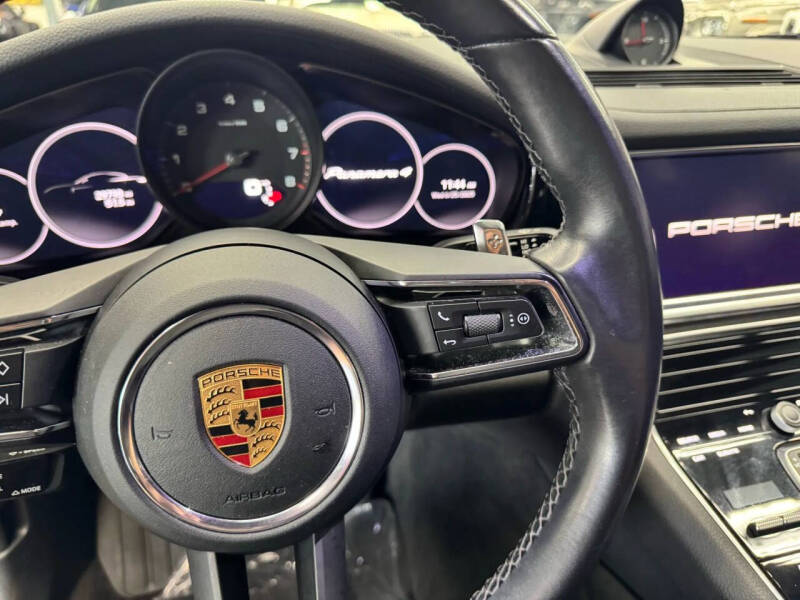 2022 Porsche Panamera