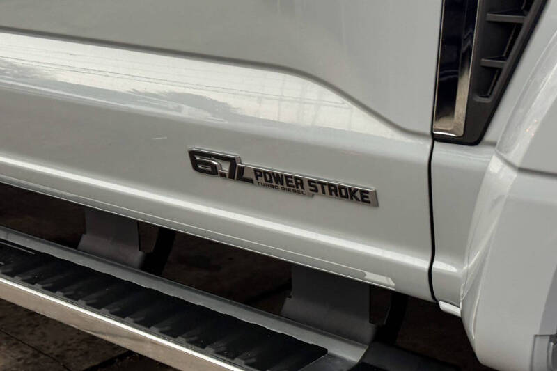 2025 Ford F-450 Super Duty Lariat