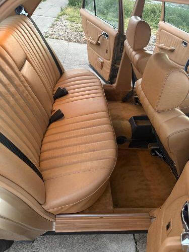 1983 Mercedes-Benz 300-Class
