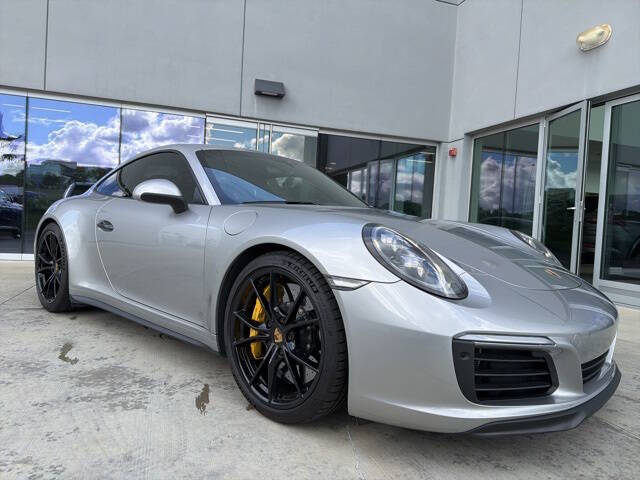 2019 Porsche 911 Carrera 4S