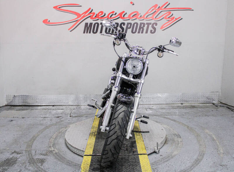 2015 Harley-Davidson Sportster 1200 Custom