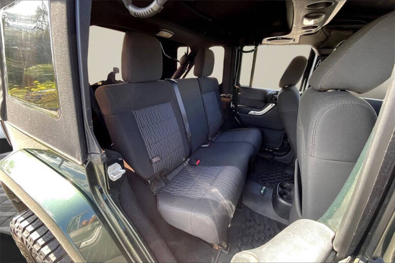 2011 Jeep Wrangler Unlimited Sahara