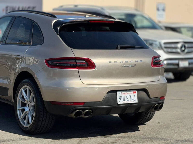 2016 Porsche Macan S