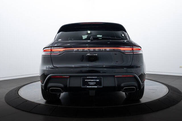2025 Porsche Macan