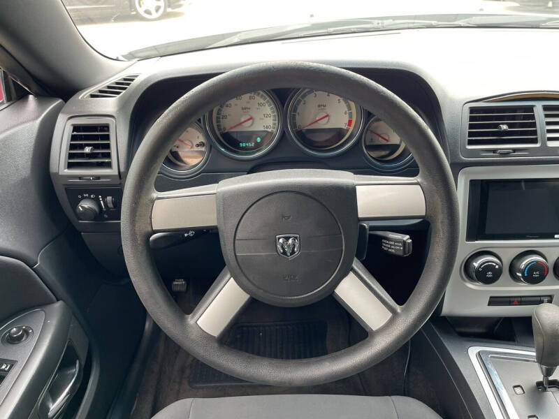 2010 Dodge Challenger SE