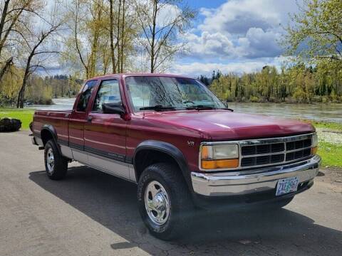 1995 Dodge Dakota for sale at CLEAR CHOICE AUTOMOTIVE in Milwaukie OR