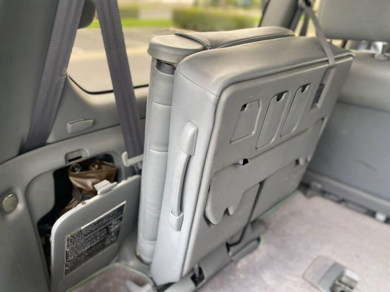 2000 Lexus LX 470