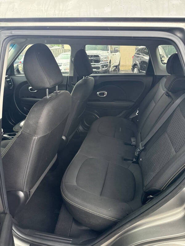 2015 Kia Soul +