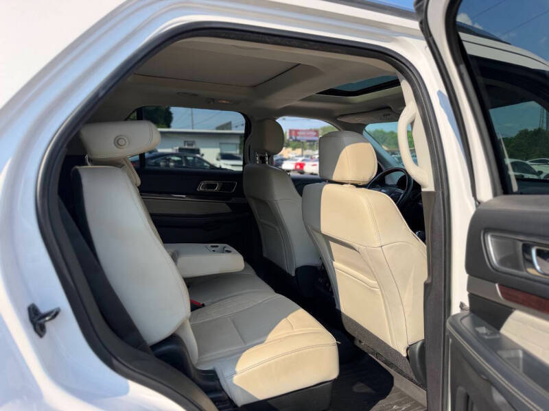 2017 Ford Explorer Platinum