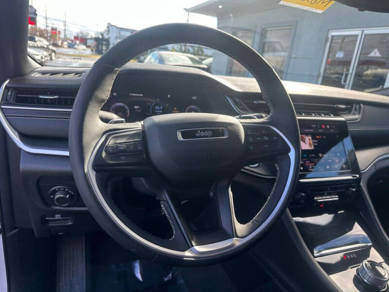 2023 Jeep Grand Cherokee L Altitude