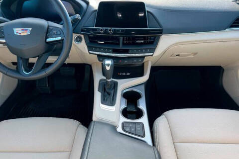 2025 Cadillac CT4 Premium Luxury