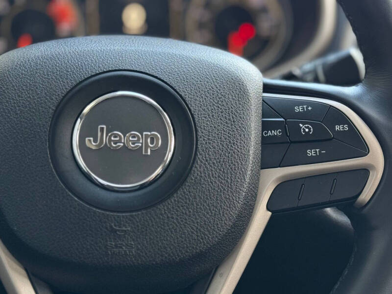 2017 Jeep Cherokee 75th Anniversary