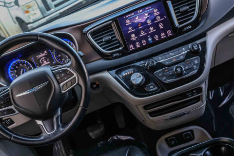 2018 Chrysler Pacifica Touring L