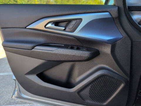 2026 Chevrolet Equinox EV LT 2