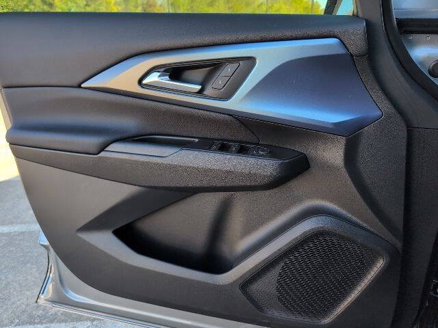 2026 Chevrolet Equinox EV LT 2