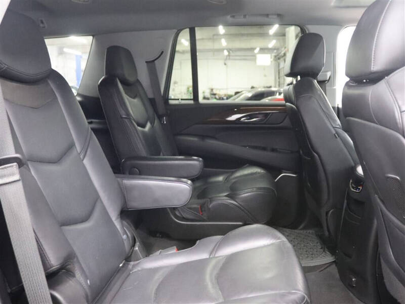 2020 Cadillac Escalade Luxury