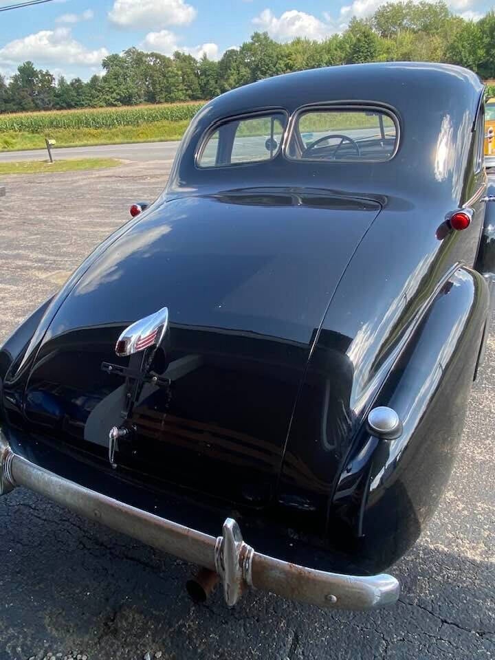 1937 Oldsmobile Cutlass 23