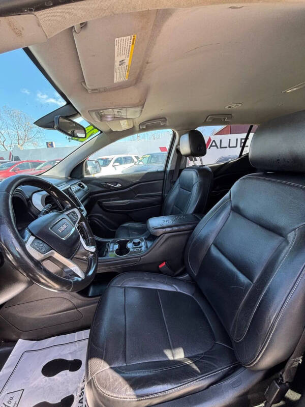 2020 GMC Acadia SLT