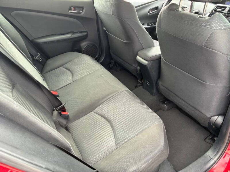 2016 Toyota Prius Three