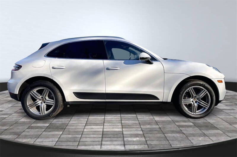 2017 Porsche Macan S