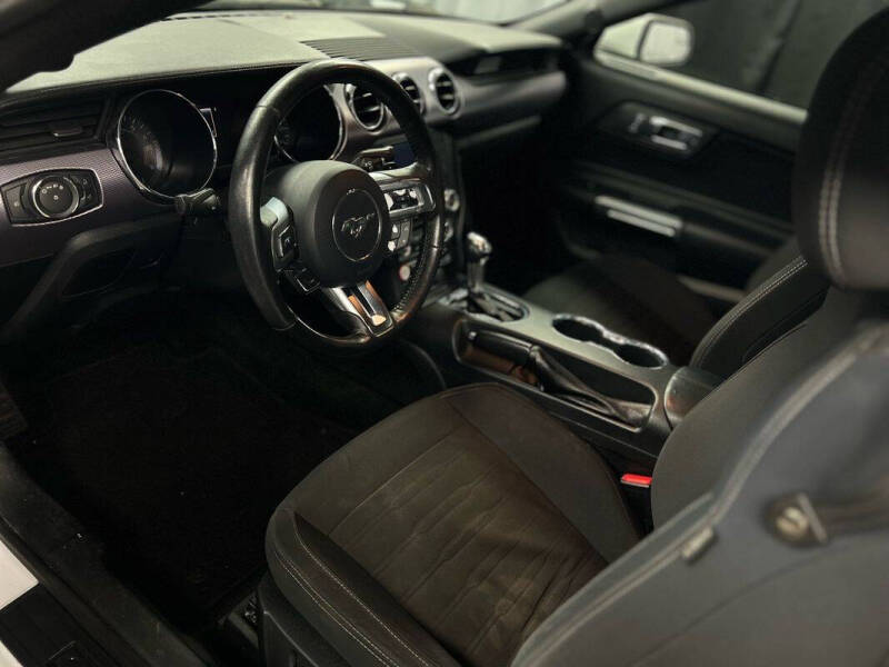 2017 Ford Mustang EcoBoost