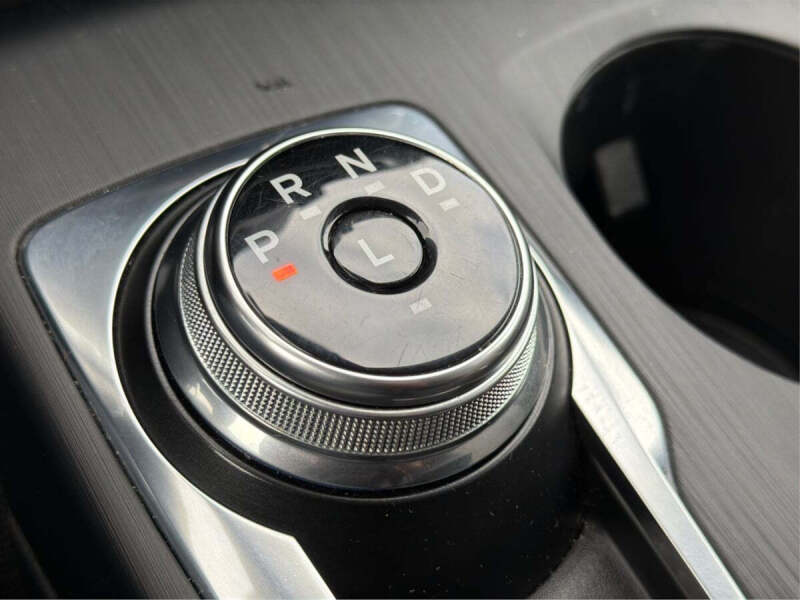 2021 Ford Escape Hybrid SE