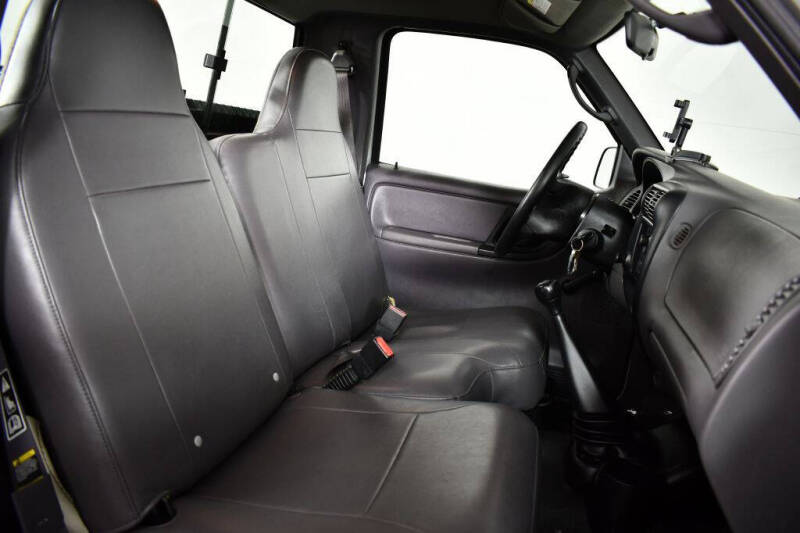 2003 Mazda Truck B2300