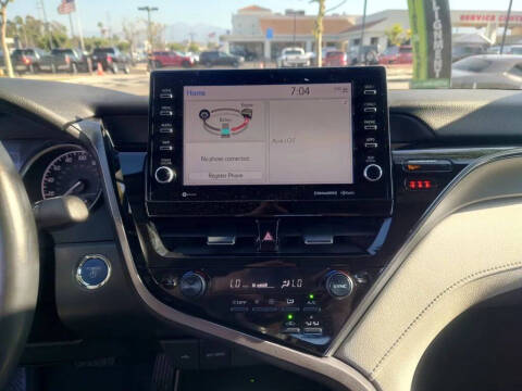 2024 Toyota Camry Hybrid SE