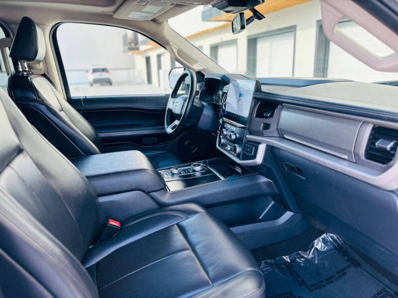 2022 Ford Expedition MAX XLT