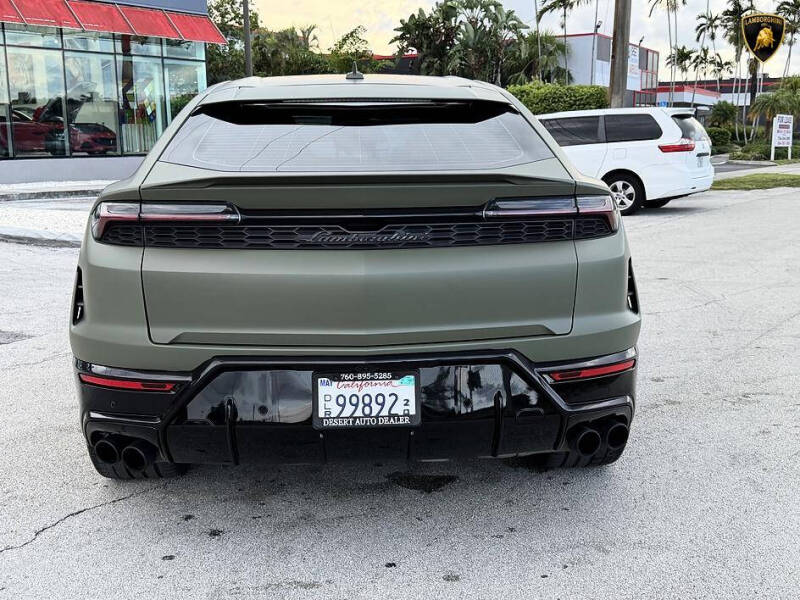 2025 Lamborghini Urus SE