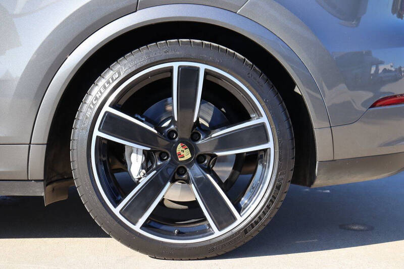 2020 Porsche Cayenne Turbo