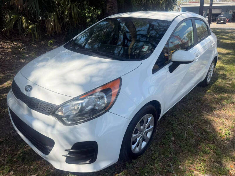 2016 Kia Rio 5-Door LX