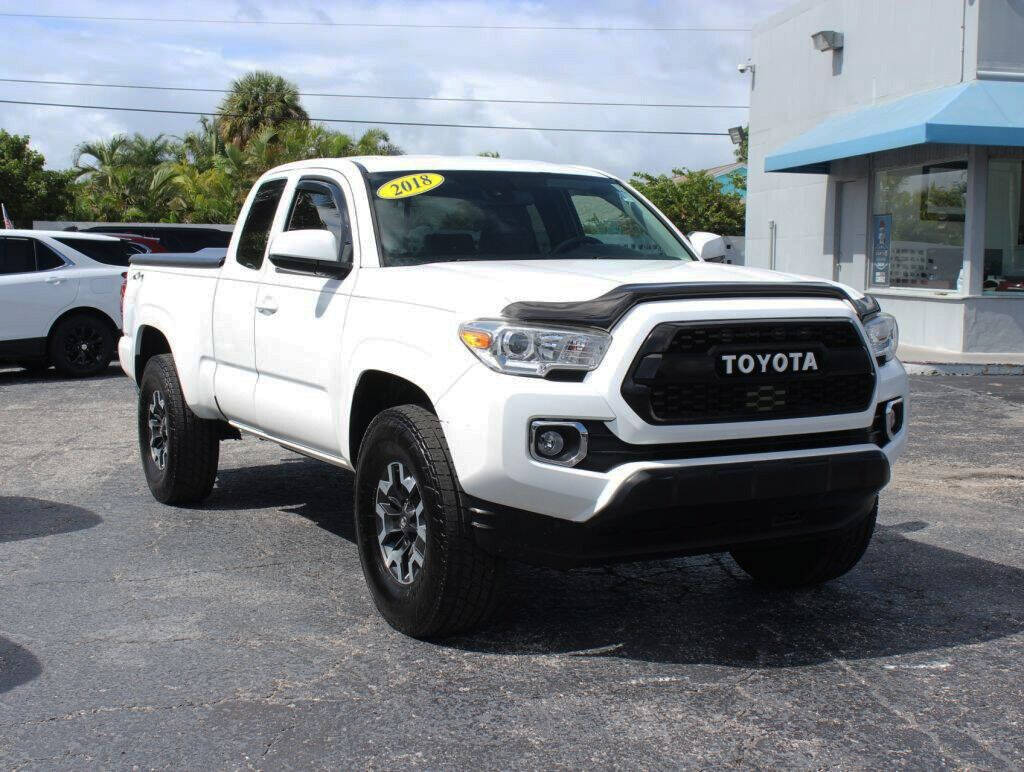 2018 TOYOTA Tacoma Pickup - $20,995