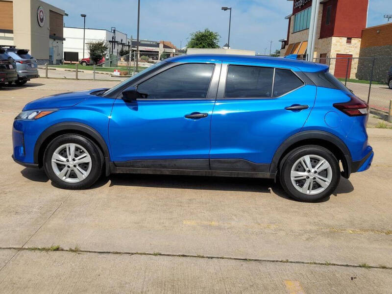 2024 Nissan Kicks S