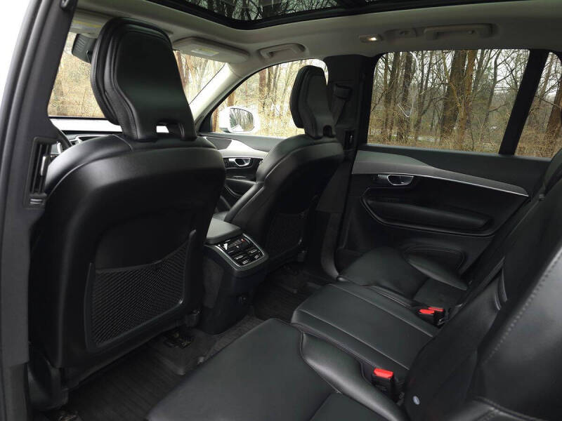 2024 Volvo XC90 B5 Core Bright Theme