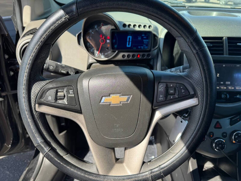 2016 Chevrolet Sonic LT Manual