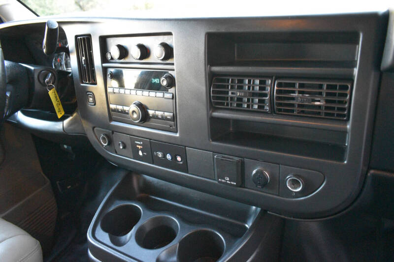 2017 Chevrolet Express 2500