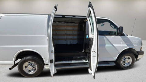 2024 Chevrolet Express 2500