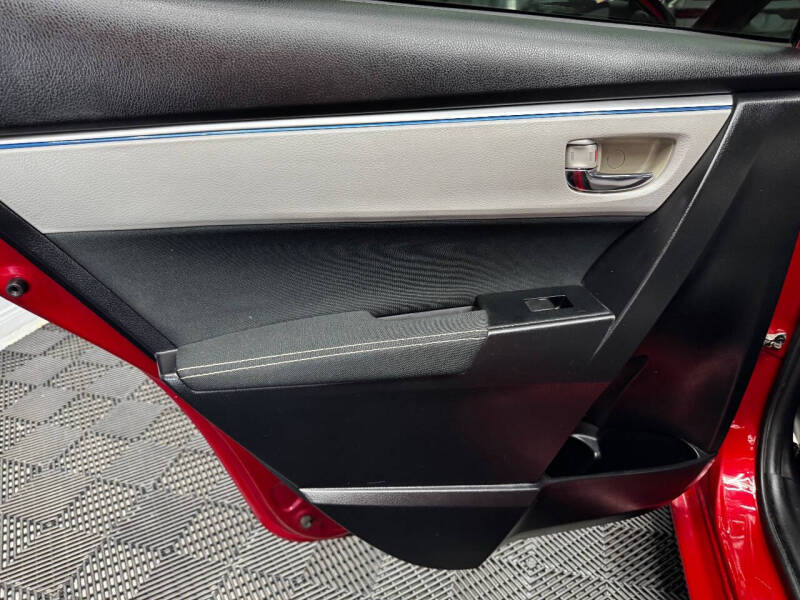 2016 Toyota Corolla LE Plus