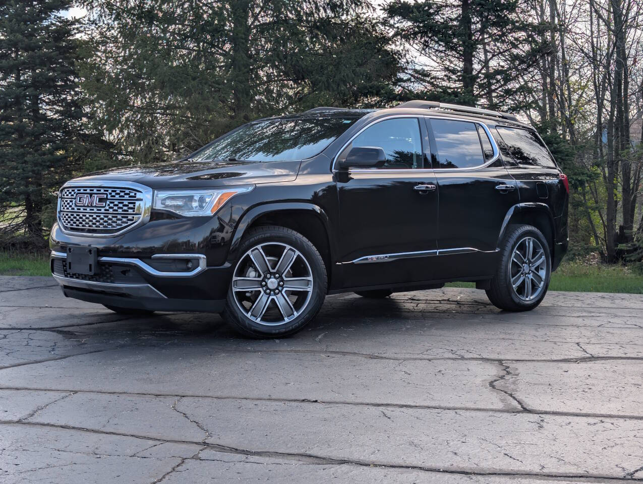 Black 2019 GMC Acadia Denali 4x4 Denali 4dr SUV 2
