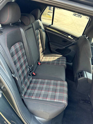 2015 Volkswagen Golf GTI S