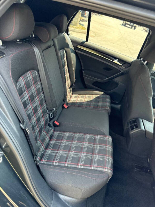 2015 Volkswagen Golf GTI S