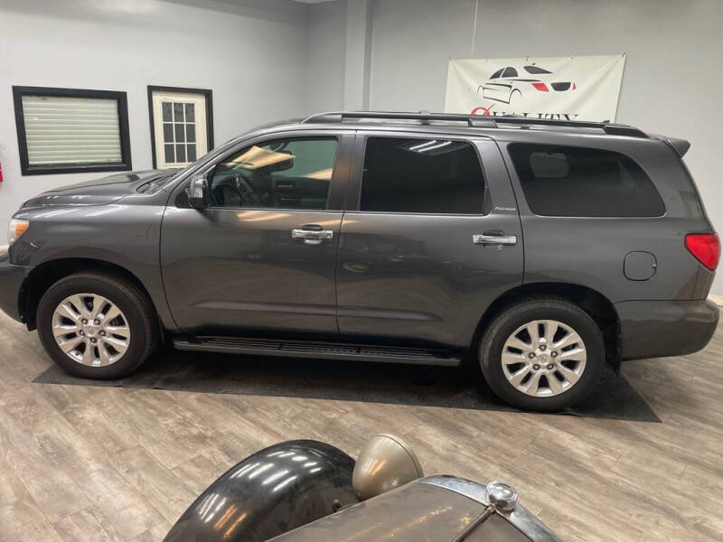 2011 Toyota Sequoia Platinum