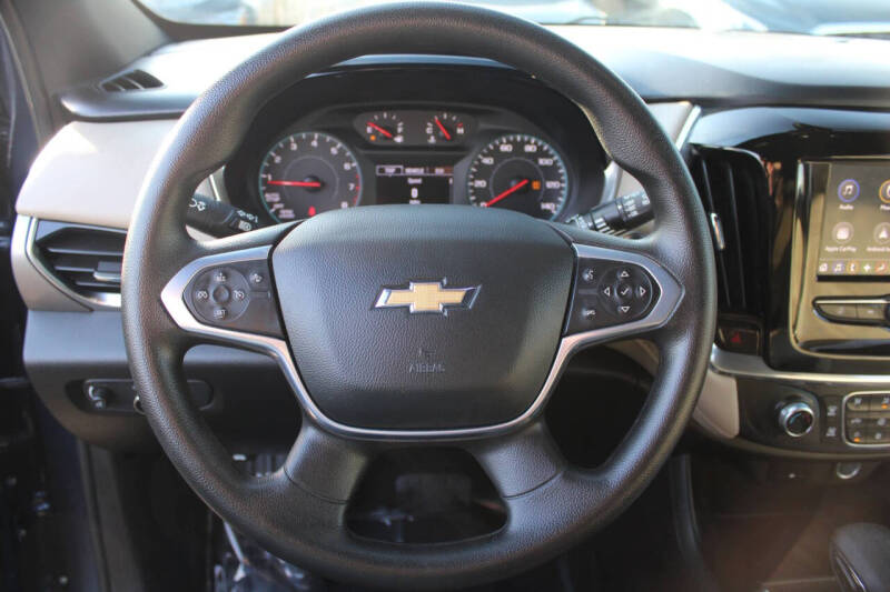 2022 Chevrolet Traverse LS