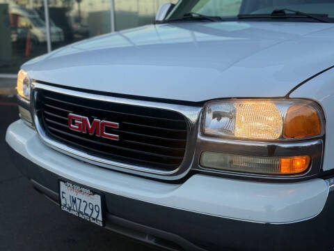 2004 GMC Yukon SLE