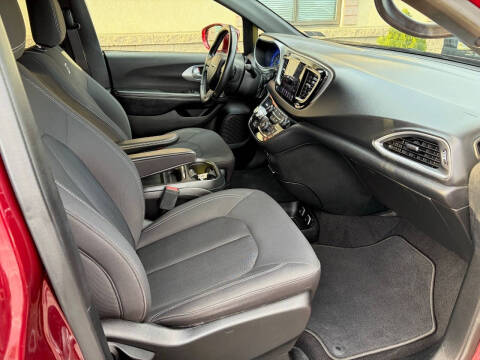 2018 Chrysler Pacifica Touring Plus