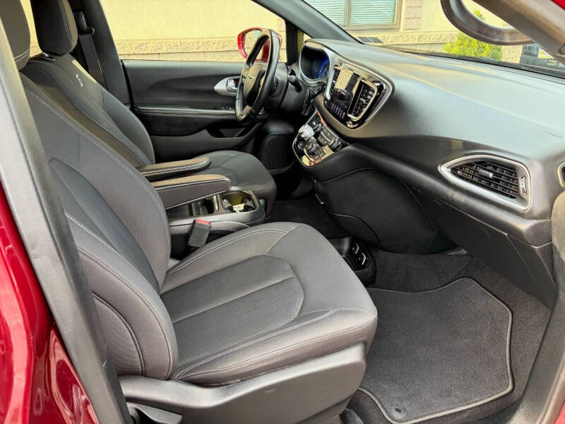 2018 Chrysler Pacifica Touring Plus