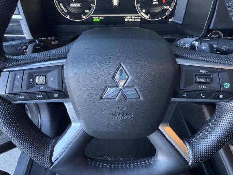 2023 Mitsubishi Outlander PHEV SEL