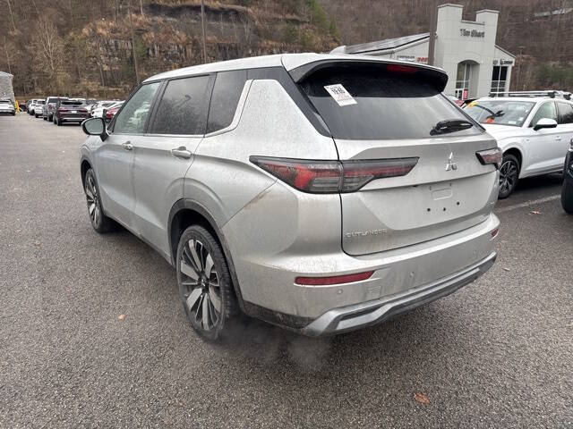 2025 Mitsubishi Outlander